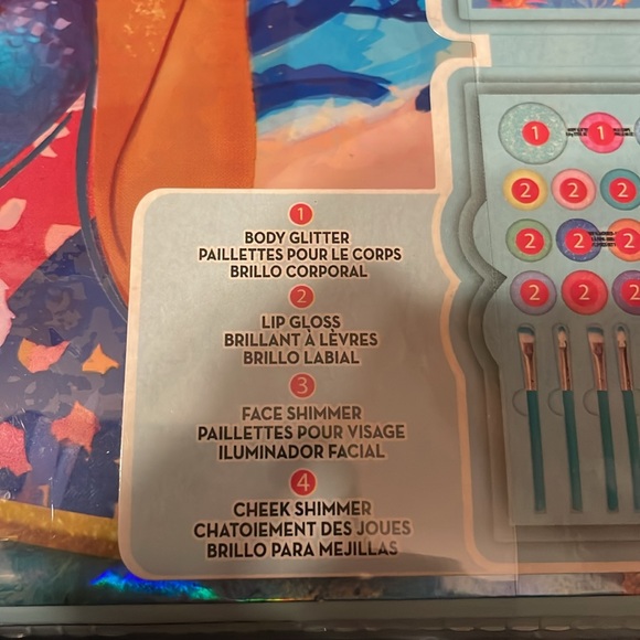 •DISNEY•BNWT "THE LITTLE MERMAID" LITTLE GIRL MAKE UP, COSMETICS, & BRUSH SET - Picture 6 of 7